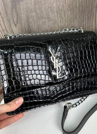 Женская лаковая сумочка рептилия ysl черная на цепочке, мини сумка клатч крокодил r_899