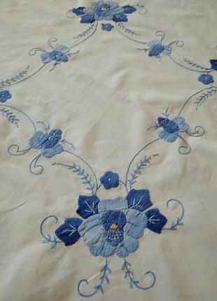 Вишита скатертинка вінтаж