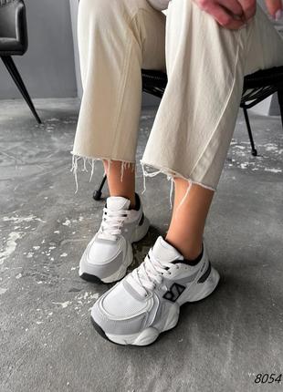 Білі сірі шкіряні кросівки з сіткою в сітку на грубій товстій масивній підошві платформі6 фото