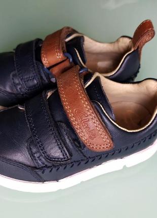 Clarks 4.5 g deals