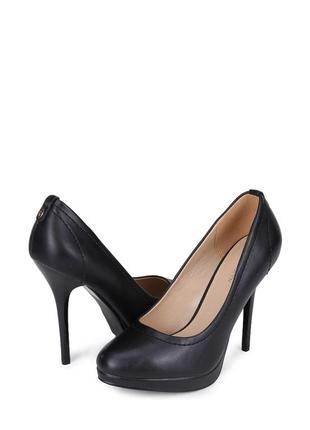 Класичні  туфельки t.taccardi by kari, підбори,  туфлі шпилька