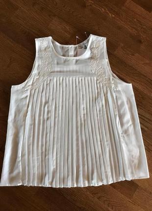 Белая блузка плиссировка , р.122 фото