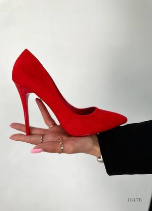 Женские туфли красные2 фото