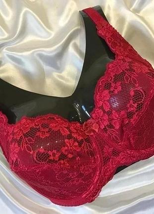 Бюстгальтеры. женское нижнее бельё.