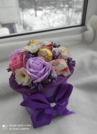 Подарок, коробочка с цветами из мыла.1 фото