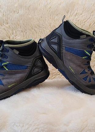 Женские трекинговые кожаные ботинки от американского бренда merrell