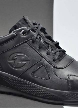 Чоловічі весняні та осінні шкіряні кросівки чорні krastfor 002343