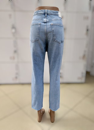 Джинсы женские фирмы h&amp;m. girlfriend fit regular waist &amp; denim 1242 фото