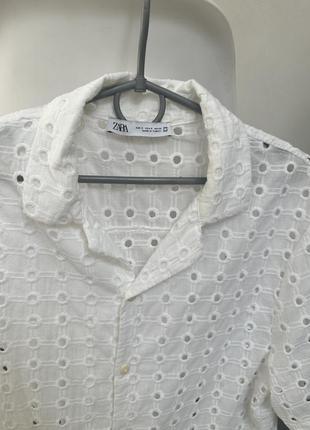 Прямая удлиненная блуза, рубашка с перфорацией, прошвой zara2 фото