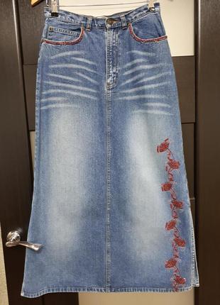 Джинсовая классическая юбка трапеция вышивка бисер cherokee