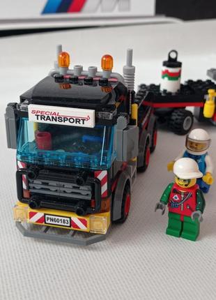 Конструктор Lego city 60183 перевізник вертольота — heavy cargo transport

310 деталей.6 фото