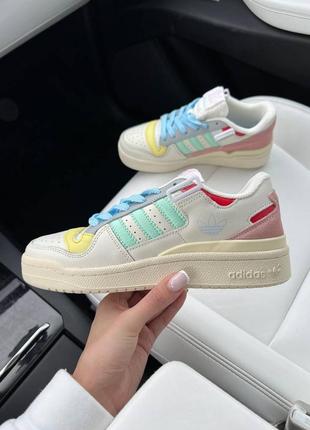 Жіночі кросівки 
adidas forum multicolor