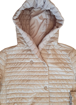 Пальто стьобане тонке з капюшоном reserved світло-бежевого кольору. розмір eur 38/uk 10.5 фото