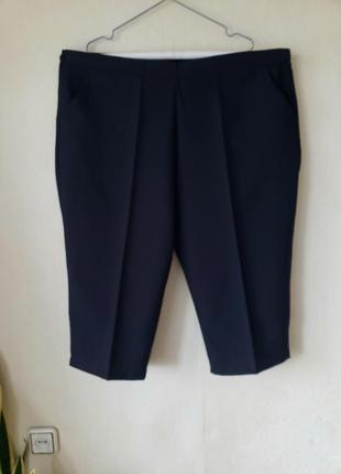 Новые черные базовые укороченные брюки с карманами  сзади на комфортной талии 24 uk6 фото