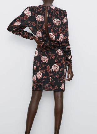 Праздничное сатиновое платье, платье в цветы с вырезом zara3 фото