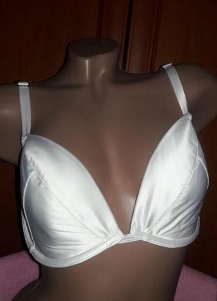 Бюстгальтер wonderbra 70e/f