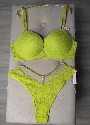 Комплект от victoria ́s secret 32b 34а 34c с камушками