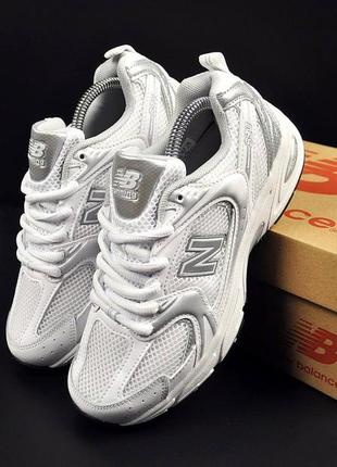 Кросівки жіночі New Balance Lyhythihainen T-Paita Impact Run London Edition Printed white & silver 36-41 женские кроссовки