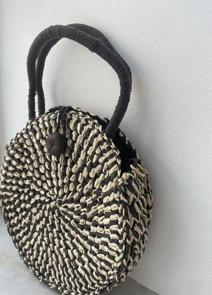 Солом’яна сумка в стилі zara