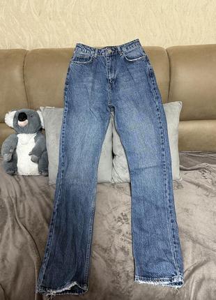 Прямі джинси