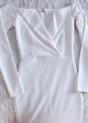 Белое платье missguided спущенные плечики1 фото