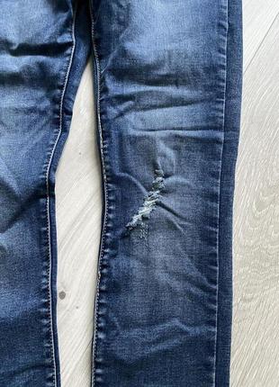 Рваные джинсы с вышивкой zara5 фото