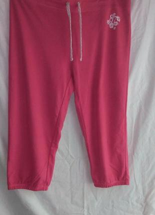 Очень классные фирменные бриджи розового цвета