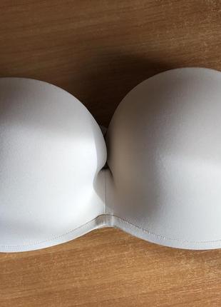 Бежевий бюстгальтер без брелетей strapless bra 75b