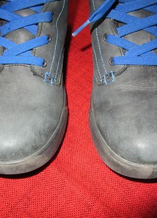 Кожаные ботинки с gore-tex lowa tony 97x junior4 фото
