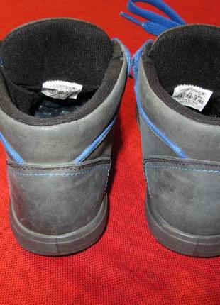 Кожаные ботинки с gore-tex lowa tony 97x junior3 фото