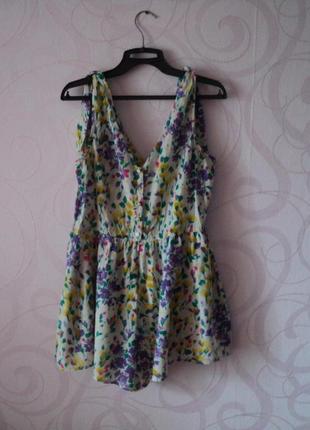 Легкий комбинезон с цветочным принтом