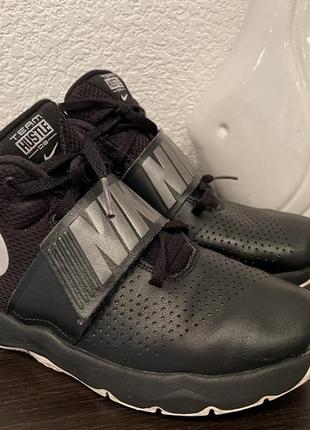 Nike team hustle