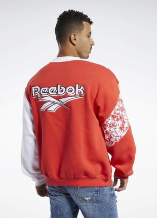 Свитшот от reebok