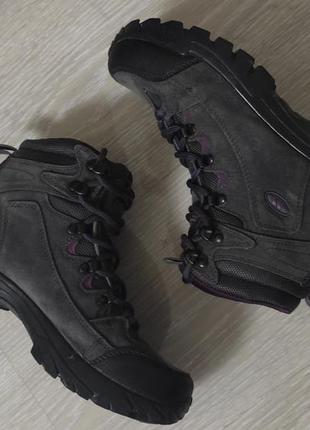 Треккинговые ботинки ботинки на девочку фирменные trespass
