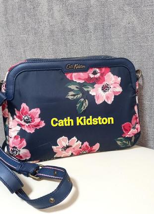 Сумка кросс-боди бренд cath kidston,цветочный принт,легкая ,удобная ,компактная ,качественная .