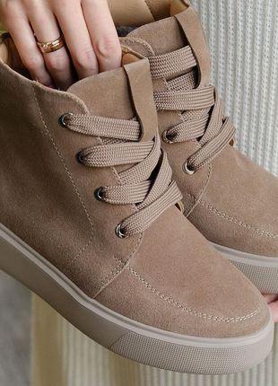 Ботинки хайтопы из натуральной замши на байке