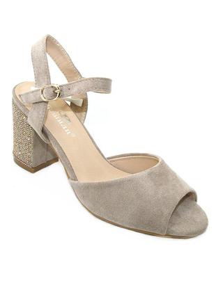 Босоножки замшевые бежевые 14-g385-2