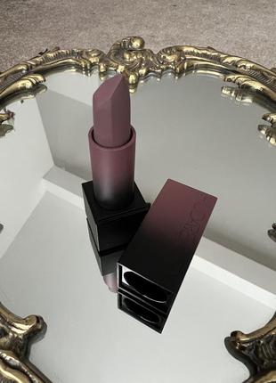 Помада huda beauty power bullet matte lipstick dirty thirty3 фото