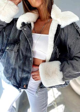 Жіноча тепла джинсова куртка з хутром6 фото