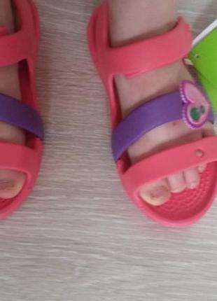 Босоніжки crocs на середню та вузьку ніжку7 фото