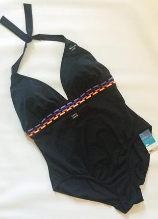 Красивый сдельный купальник большого размера