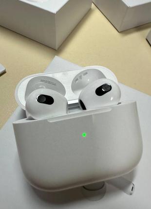 Навушники airpods pro 2 і airpods 3

в наличии✅