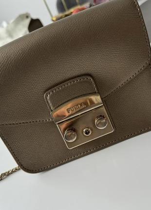 Сумка metropolis кожаная от бренда furla оригинал! бронзовая, золотая, коричневая3 фото