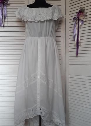 Натуральное платье миди в этно, бохо стиле из ажурной вышивки ришелье с удлинением сзади