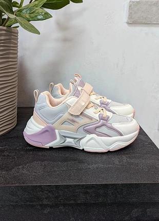 Стильні кросівки для дівчаток