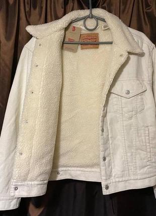 Женская куртка levis ex-boyfriend corduroy sherpa trucker jacket, оригинал.4 фото