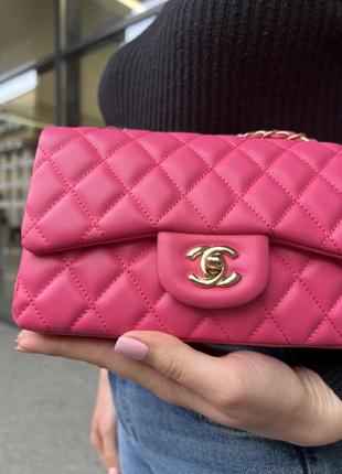 Жіноча сумка chanel 20 молодіжна сумка шанель через плече з м'якої екошкіри витончена брендова сумоч5 фото