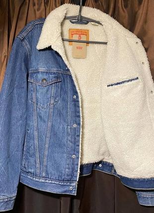 Куртка levis type iii sherpa trucker jacket, оригинал.3 фото