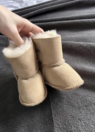 Бежевые детские угги угги ugg 0-3 мес