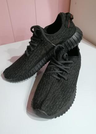 Кроссовки  adidas yeezy boost